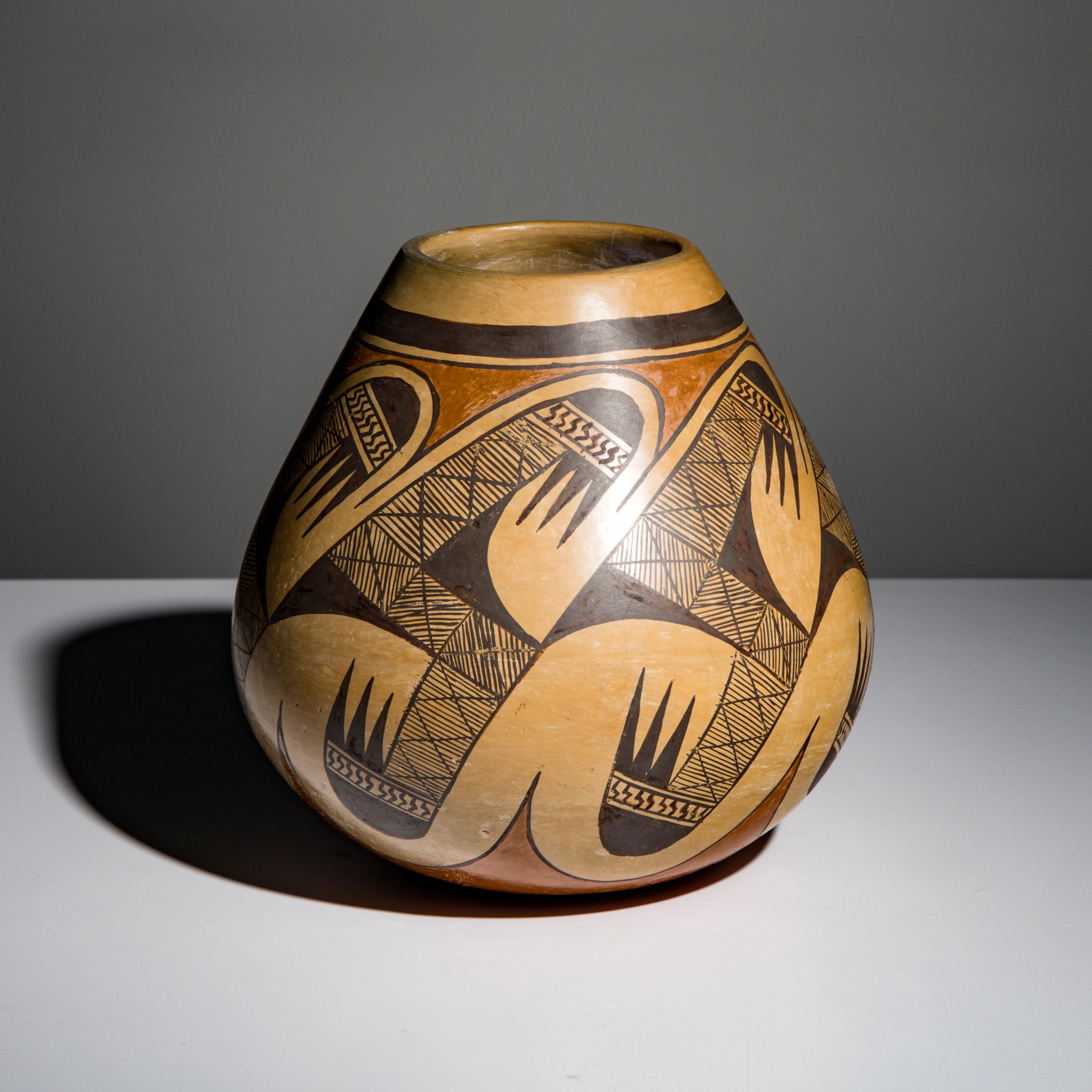 Daisy Hooee Nampeyo (Hopi-Tewa, 1906-1994) — Polychrome Pottery Jar, Migration Pattern