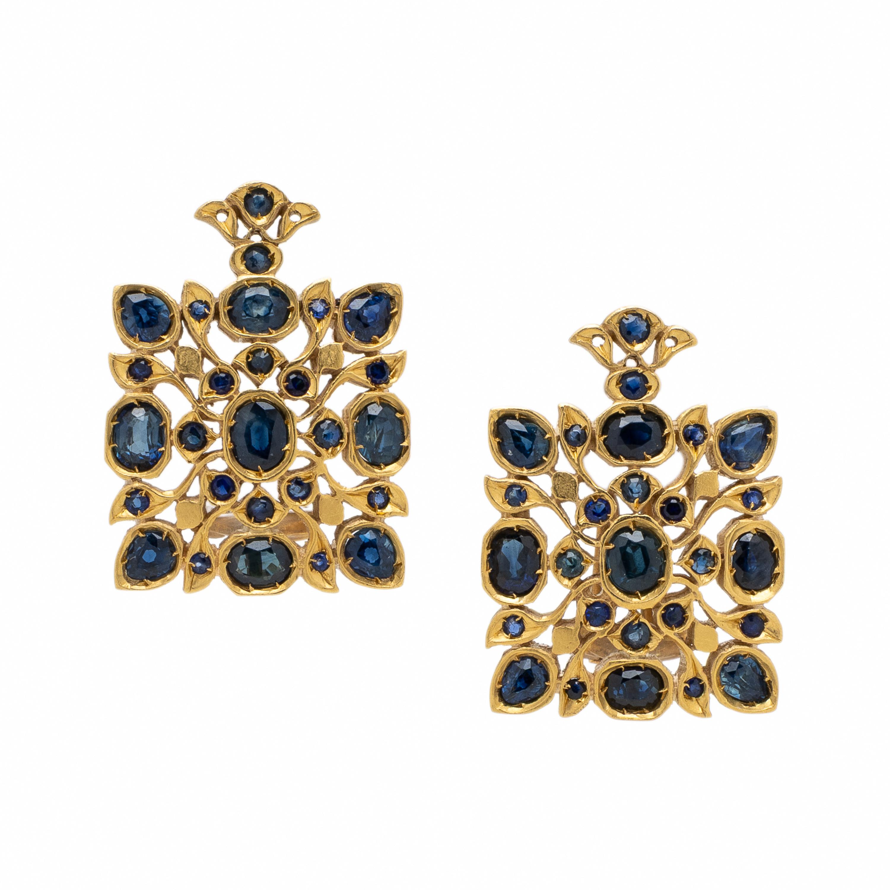 Anaconda, Yellow Gold and Iolite Bracelet and Earrings