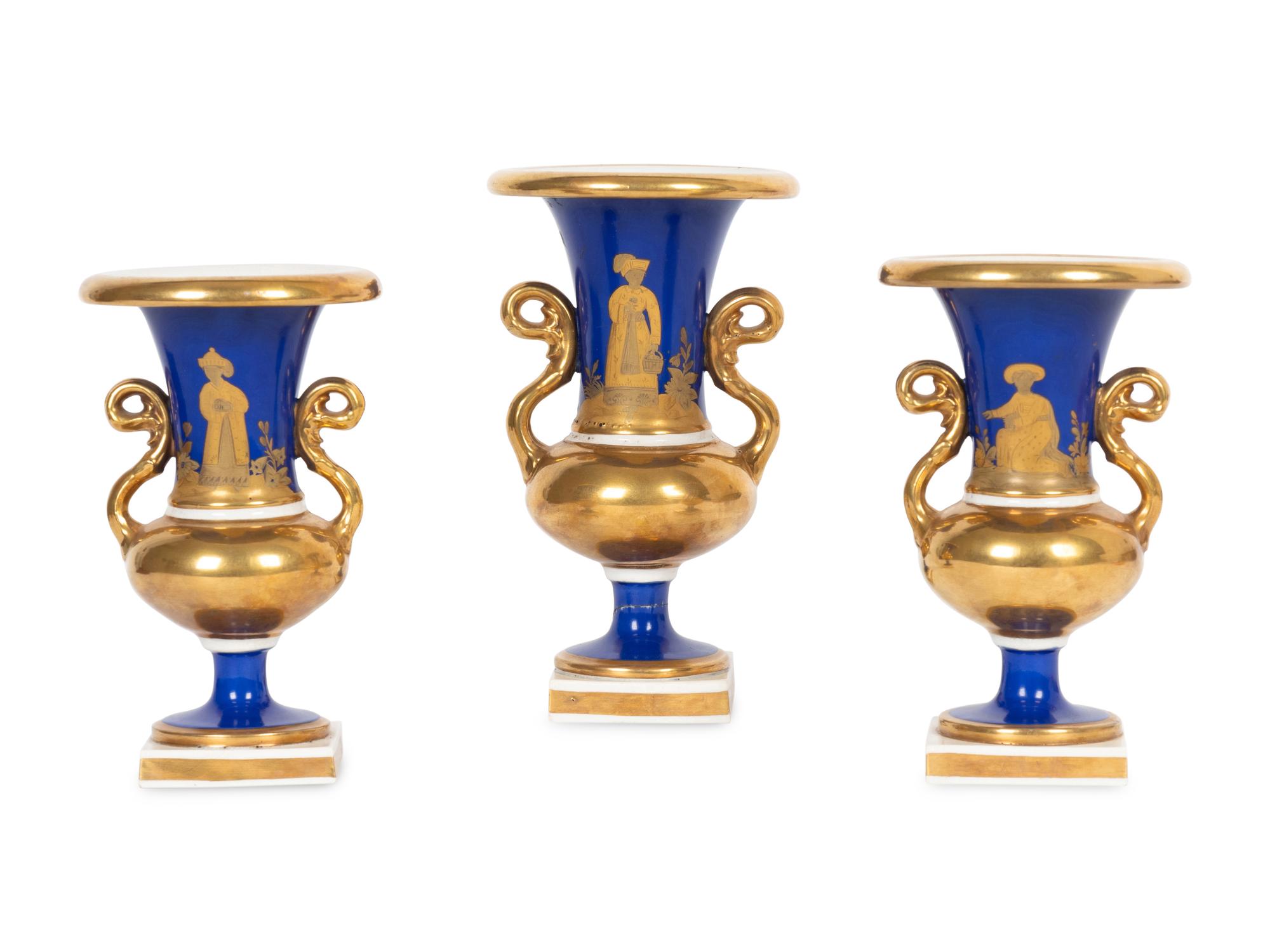 A Davenport Porcelain Three-Piece Garniture