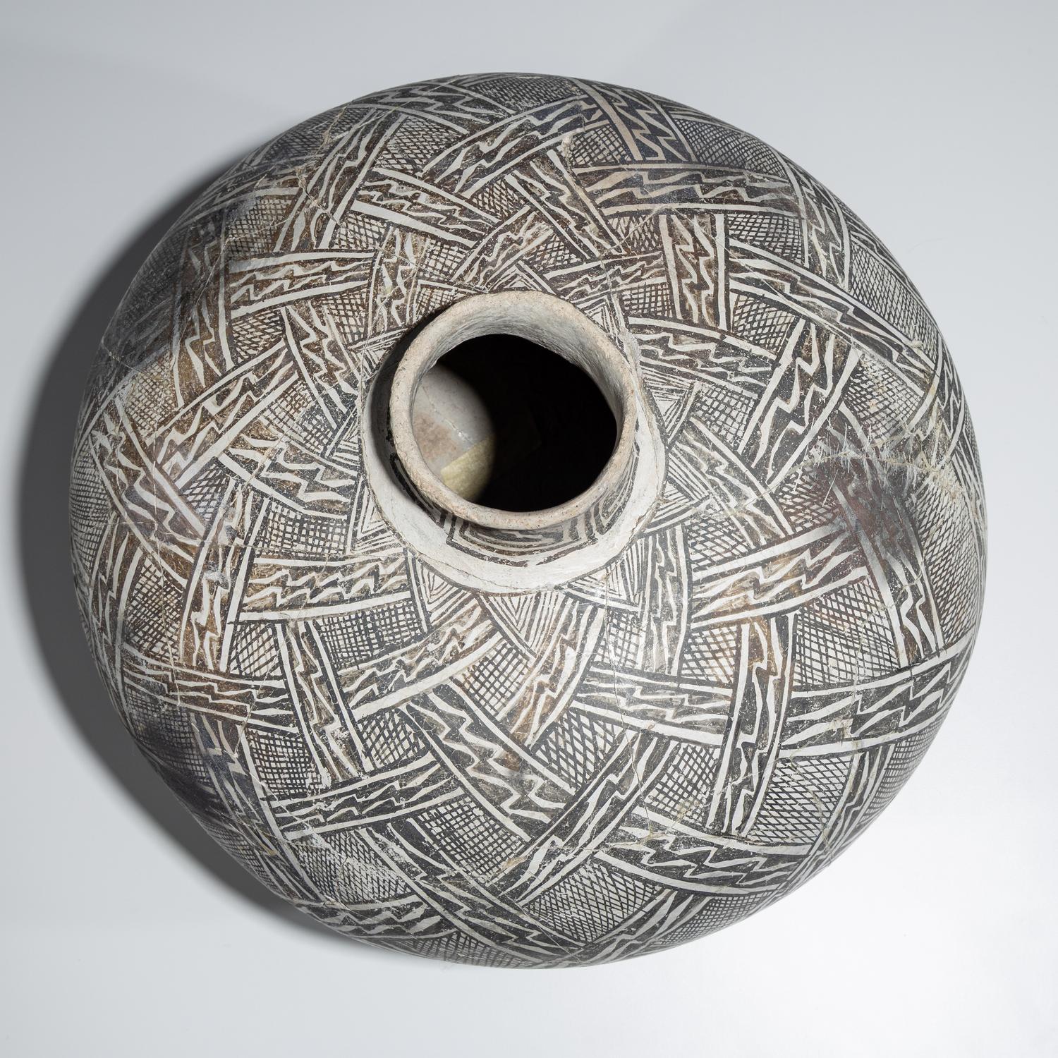 Large Ancestral Pueblo, Tularosa Black-on-White Pottery Olla