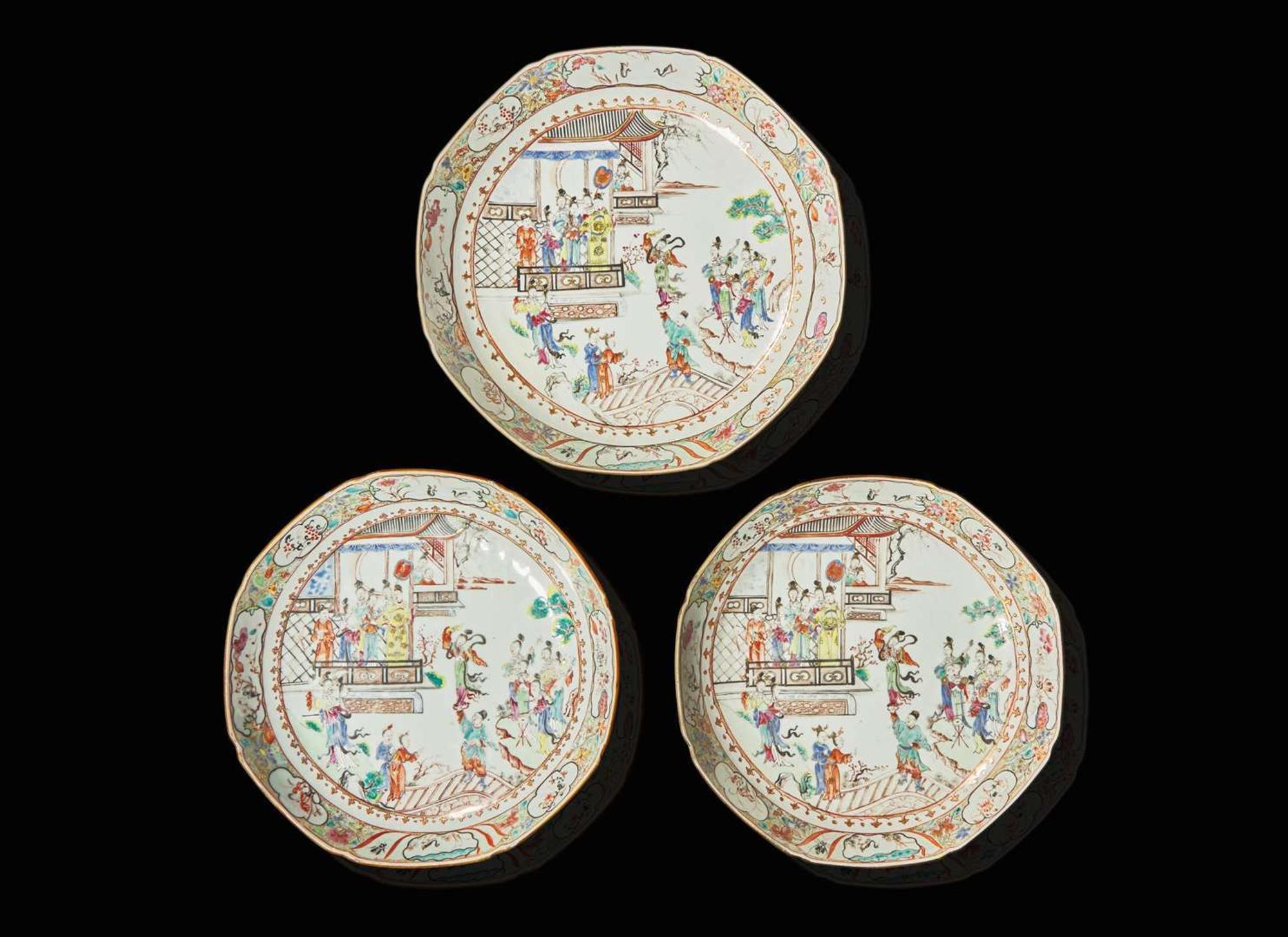 Three Chinese export porcelain “Acrobats” dishes, Qianlong period 葵口粉彩盤三件 清乾隆