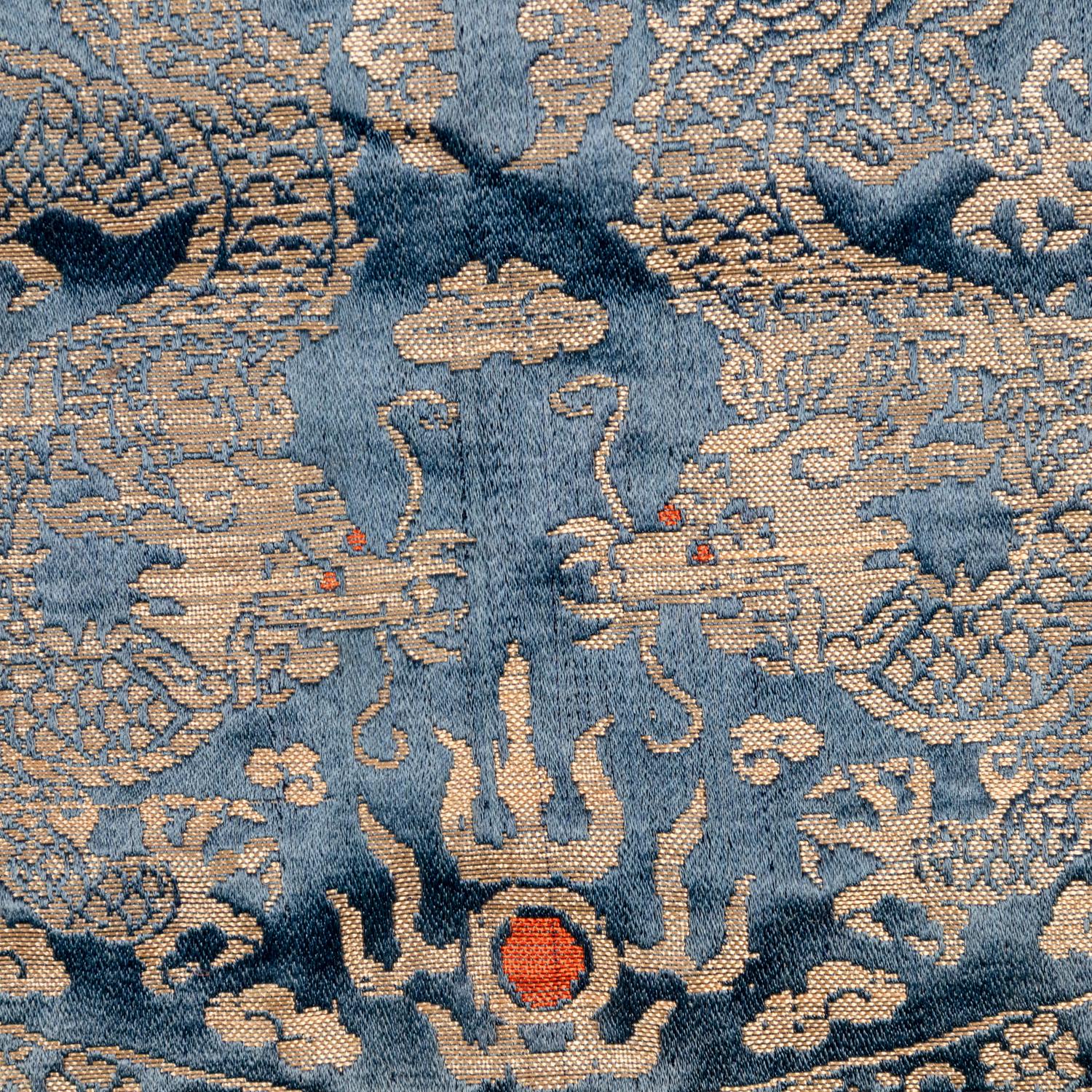 Three Chinese Silk Brocade Panels, 19th-20th Century 清晚期 織錦三幅