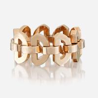 A fourteen karat gold bracelet