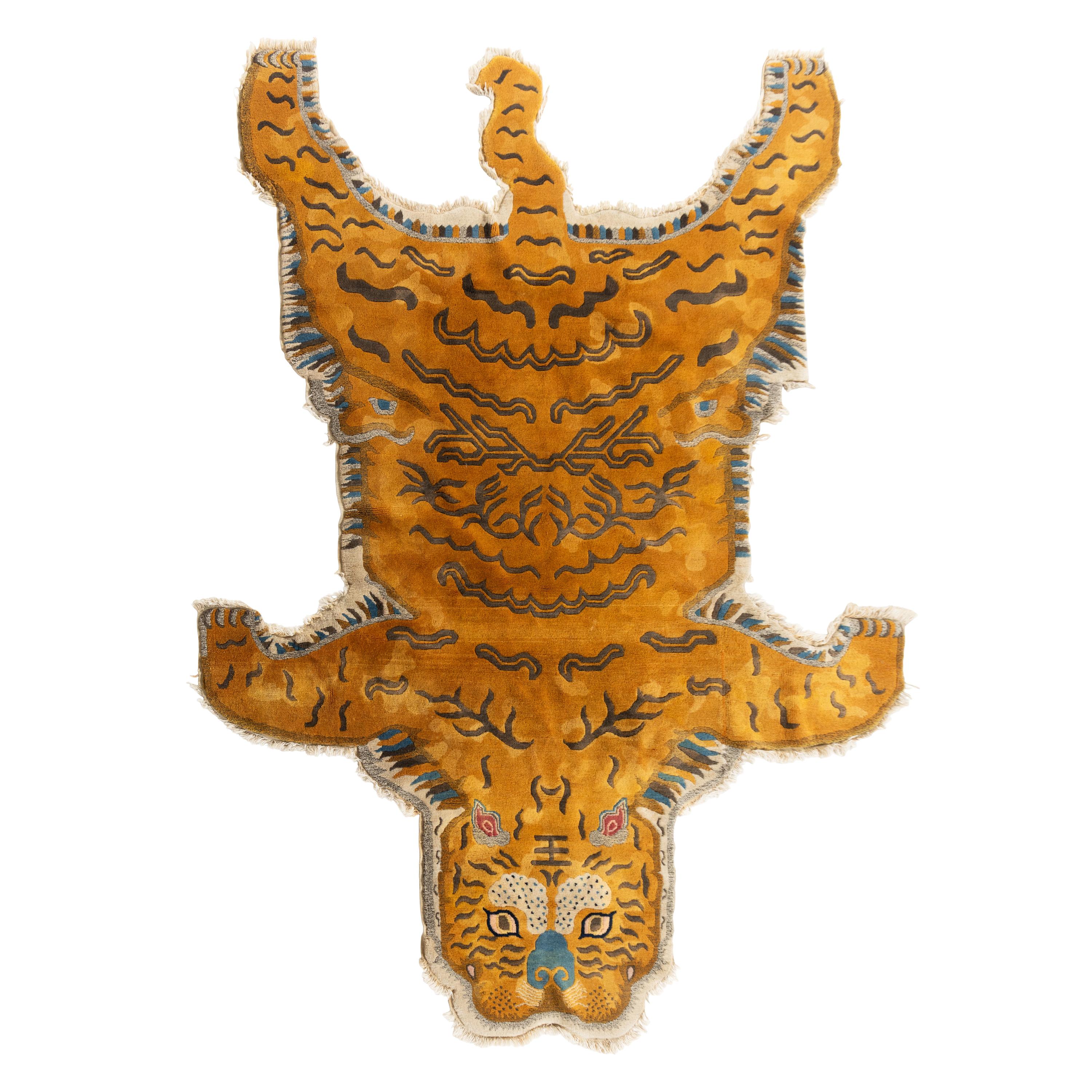 A Tibetan Tiger Rug, 19th Century 十九世紀 藏虎毯