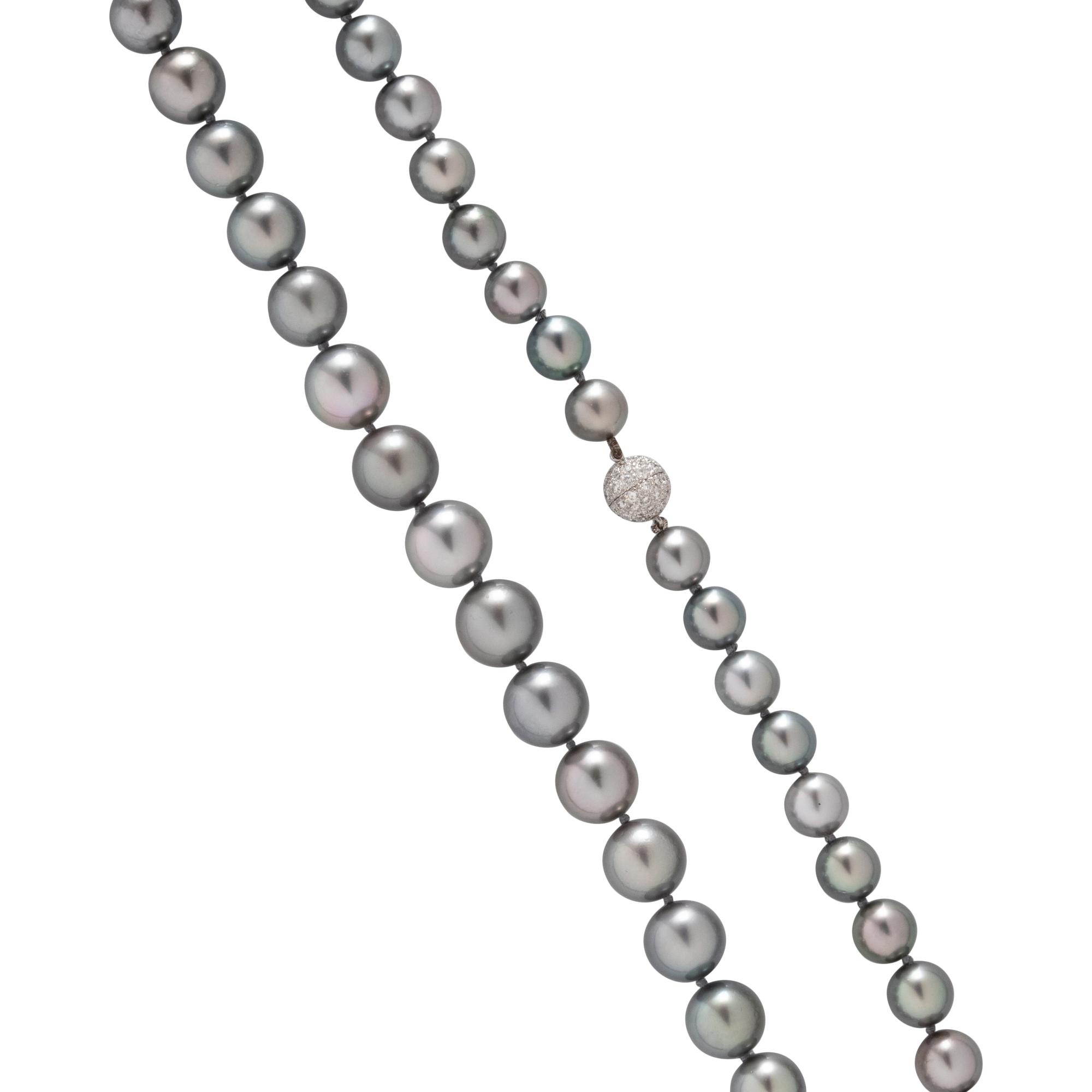 GRADUATED TAHITIAN CULTURED PEARL AND DIAMOND NECKLACE