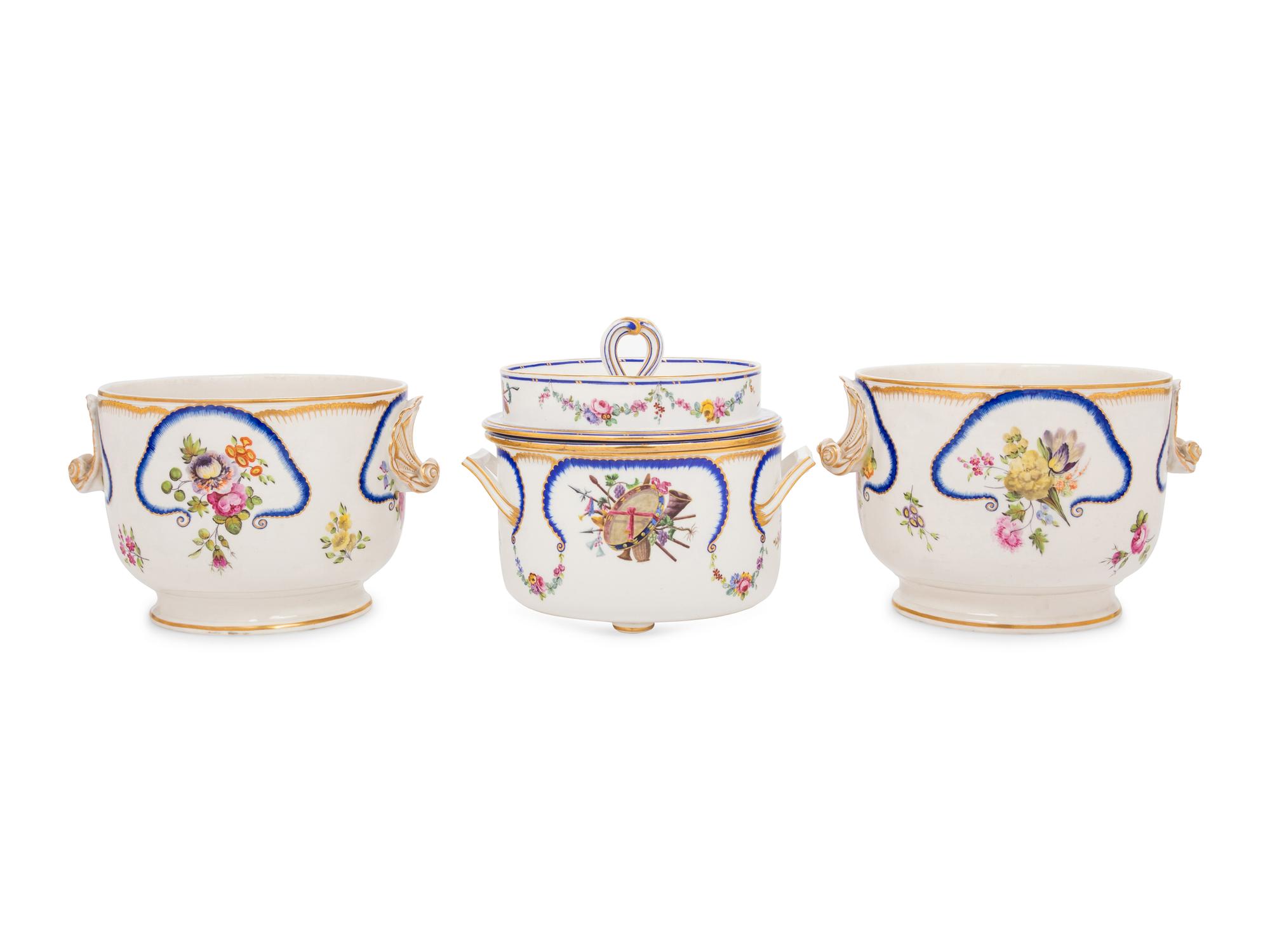 An Assembled Sèvres Feuille-de-Choux Porcelain Part Service Painted with Trophies