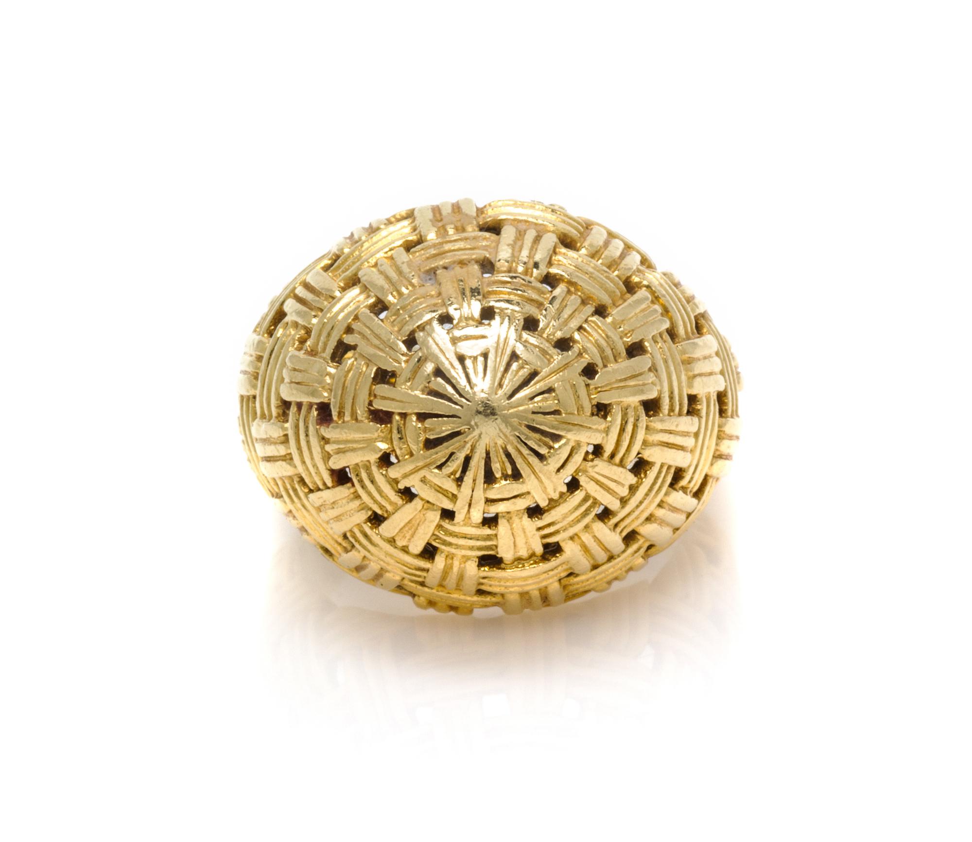 An 18 Karat Yellow Gold Bombe Ring, 9.20 dwts.