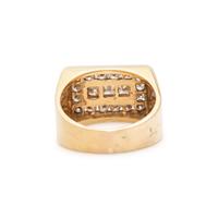 YELLOW GOLD AND DIAMOND RING