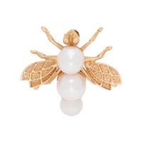 COLLECTION OF YELLOW GOLD BROOCHES