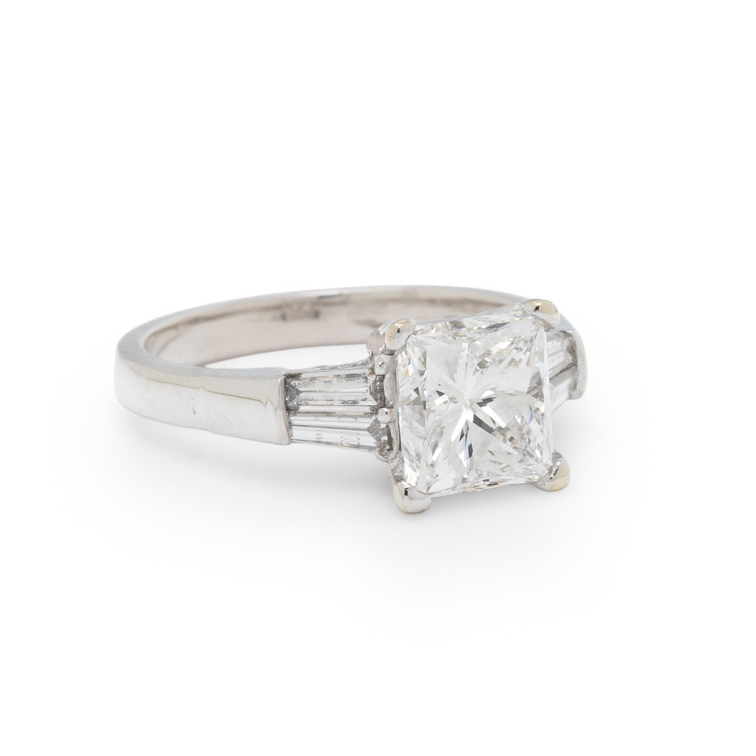 DIAMOND RING