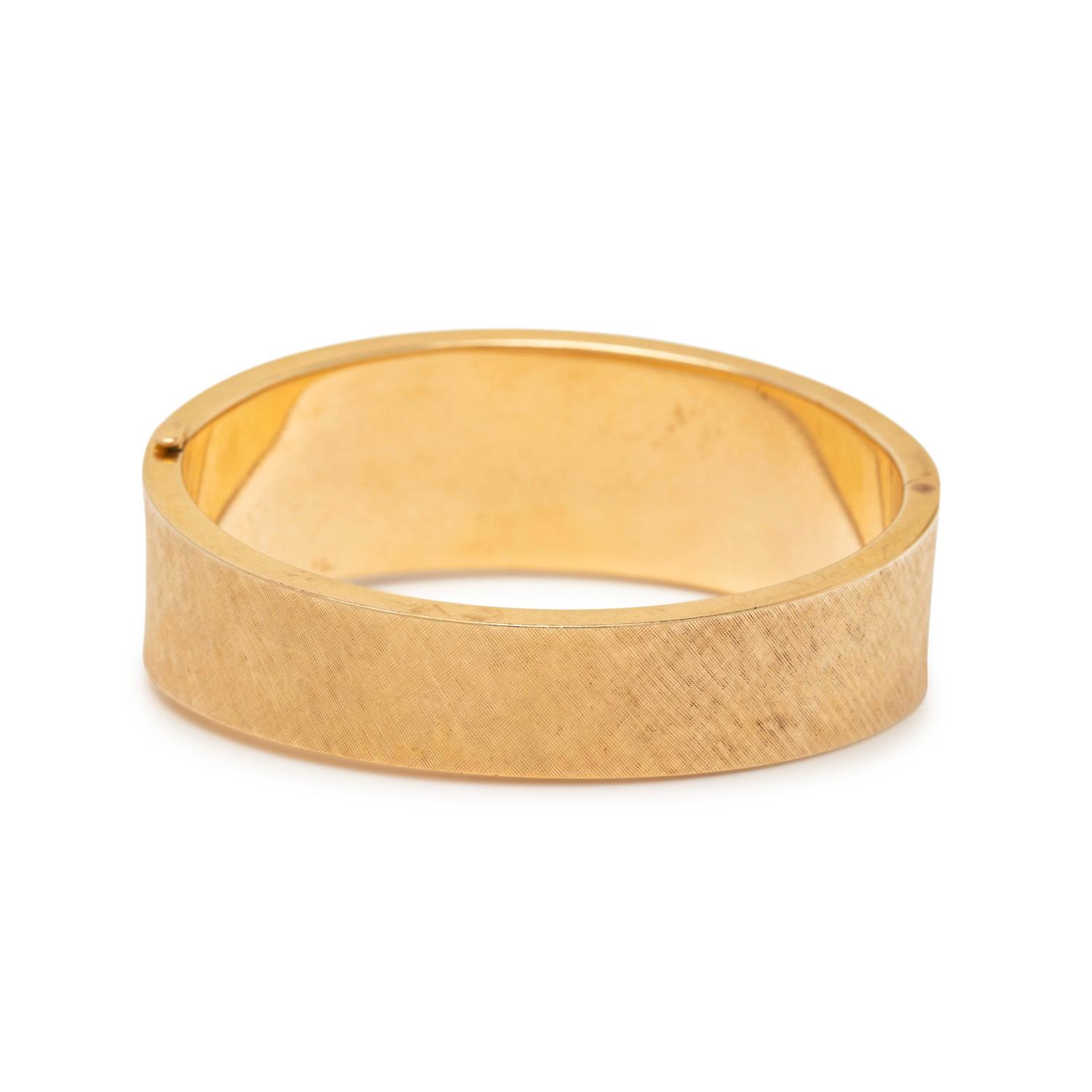 YELLOW GOLD BANGLE BRACELET