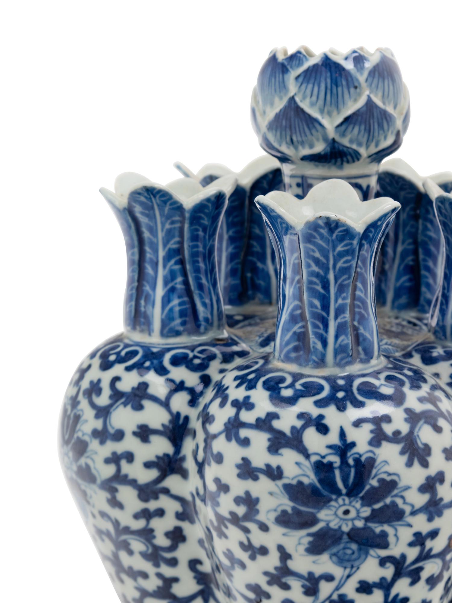 A Export Blue and White Porcelain Tulip Vase