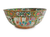 A Large Chinese Export Gold Medallion Porcelain Punch Bowl — 19TH CENTURY