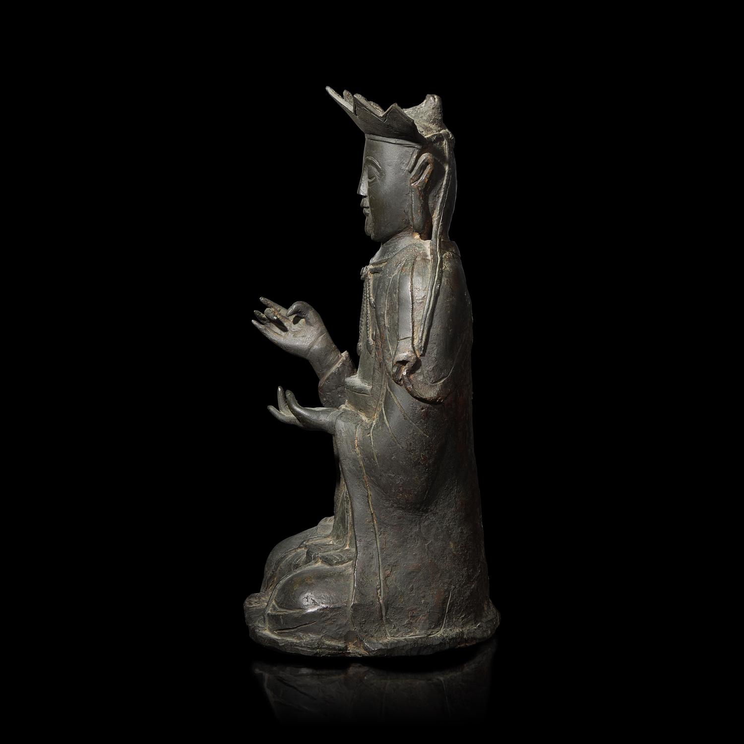 A Korean Bronze Figure of a Seated Shaman-Amida Buddha Preaching, Early Joseon Period, Circa 16th Century 約十六世紀朝鮮王朝 阿弥陀佛说法銅像