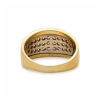 YELLOW GOLD AND DIAMOND RING