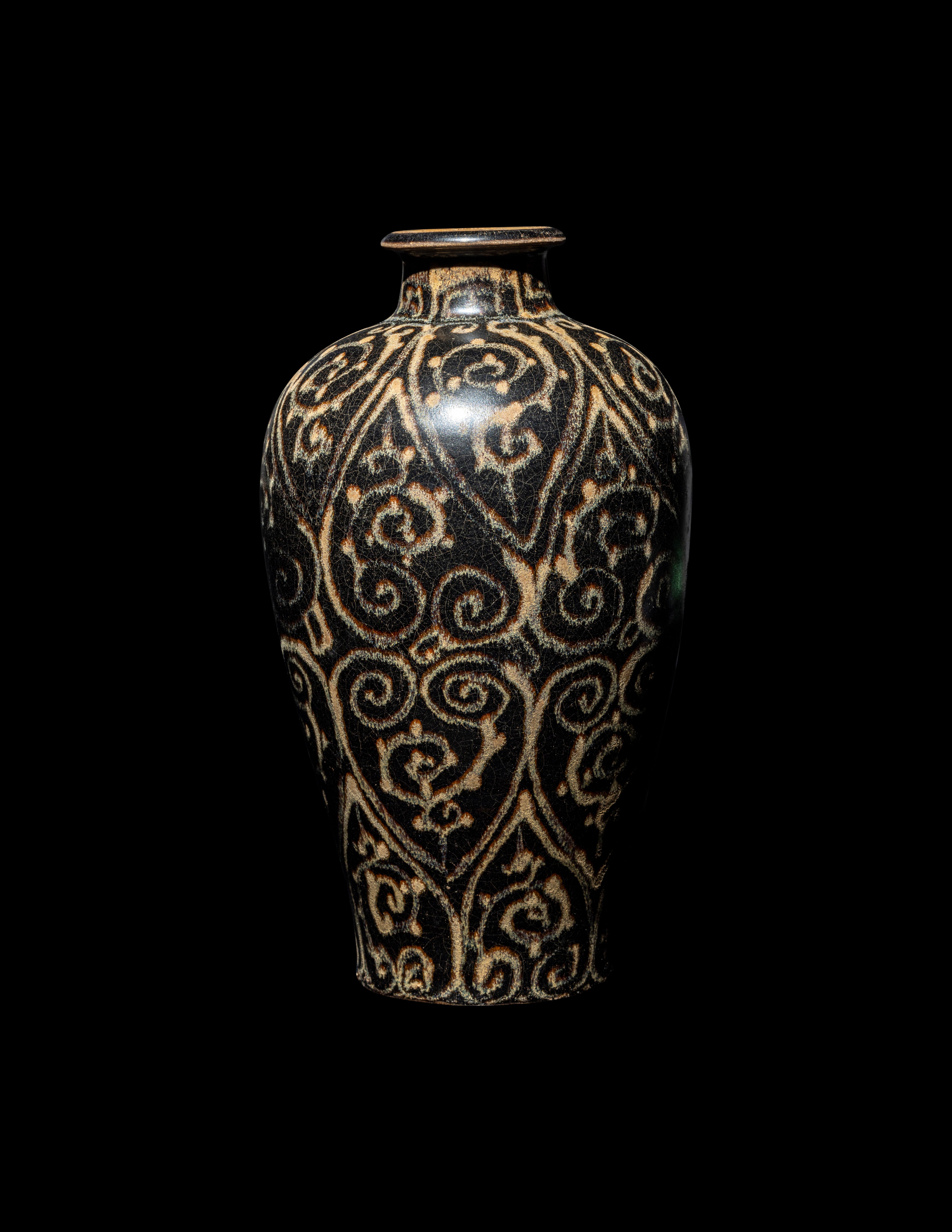 A Chinese Jizhou Ware 'Tortoiseshell Splash' Meiping Vase | Freeman's