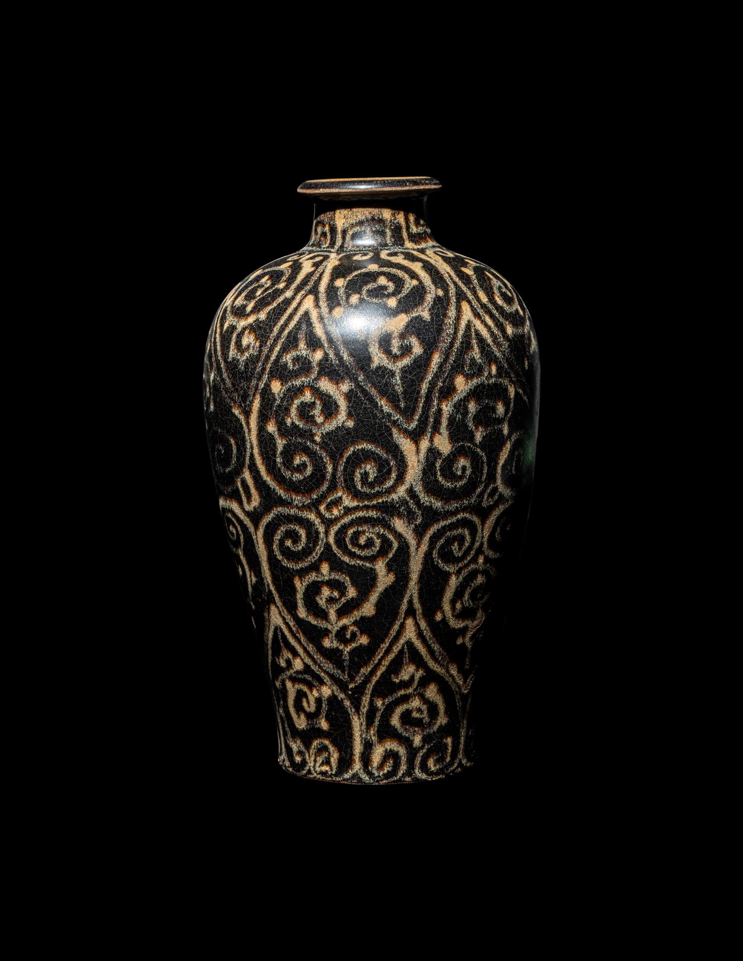 A Chinese Jizhou Ware 'Tortoiseshell Splash' Meiping Vase