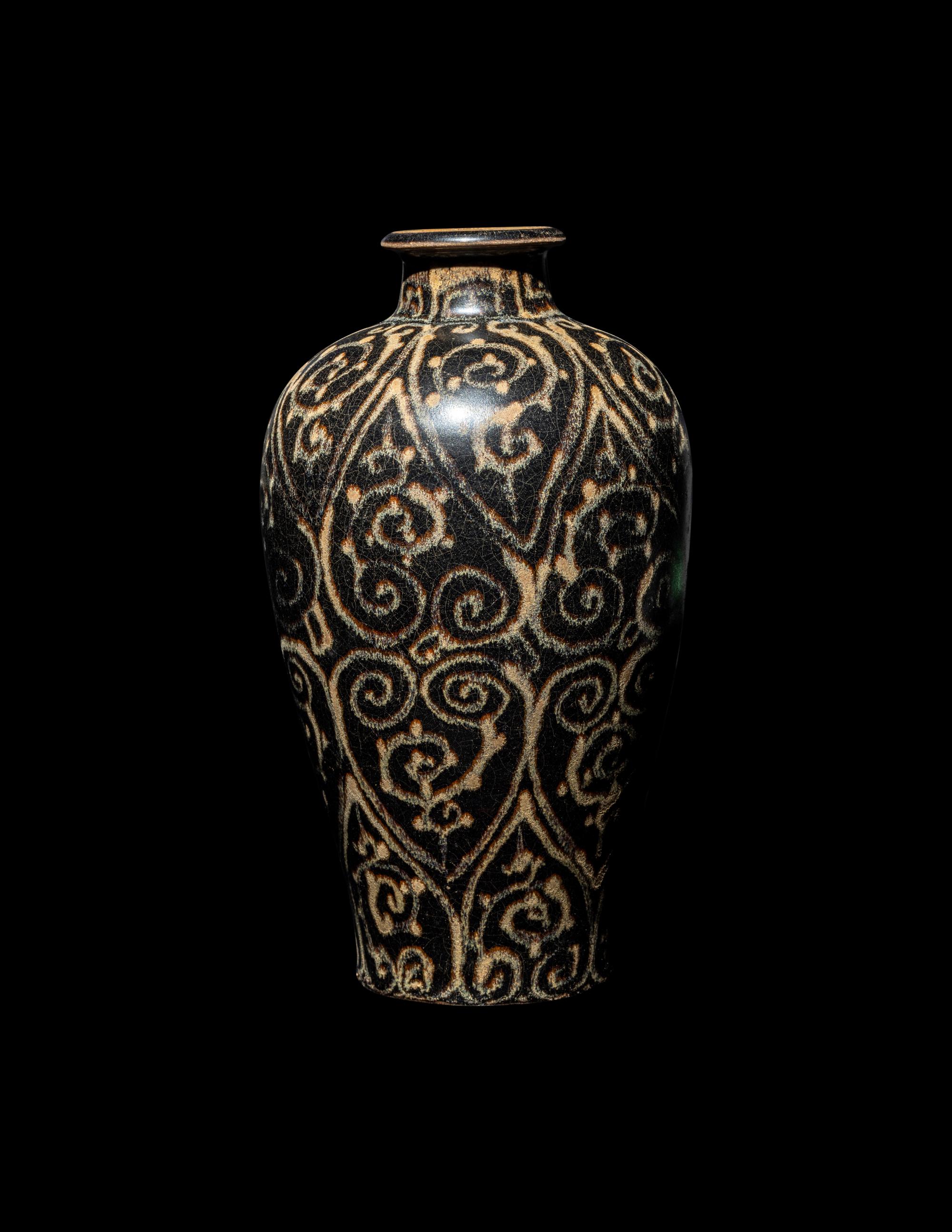 A Chinese Jizhou Ware 'Tortoiseshell Splash' Meiping Vase