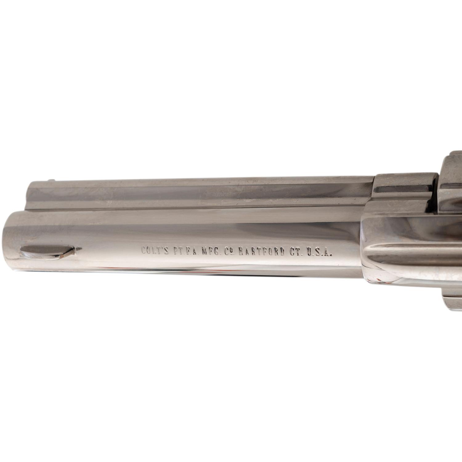 *Colt Single Action Army in Box