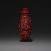 A Chinese Carved Cinnabar Lacquer Snuff Bottle, Late 18th-19th Century 清中期 剔紅松下高士圖鼻烟壺