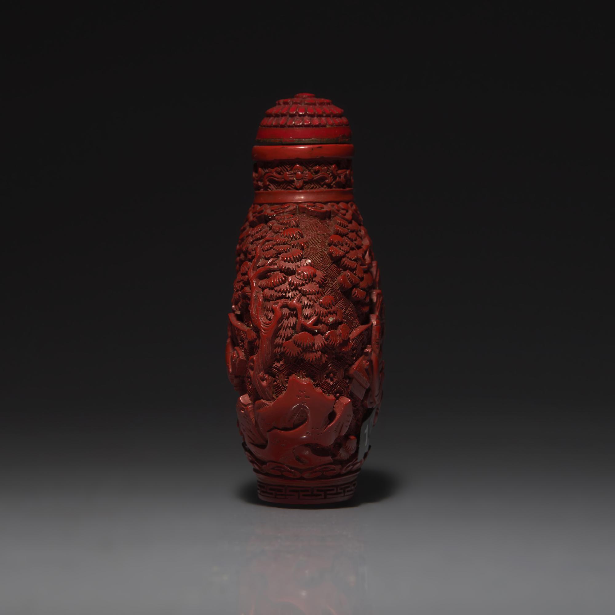 A Chinese Carved Cinnabar Lacquer Snuff Bottle, Late 18th-19th Century 清中期 剔紅松下高士圖鼻烟壺