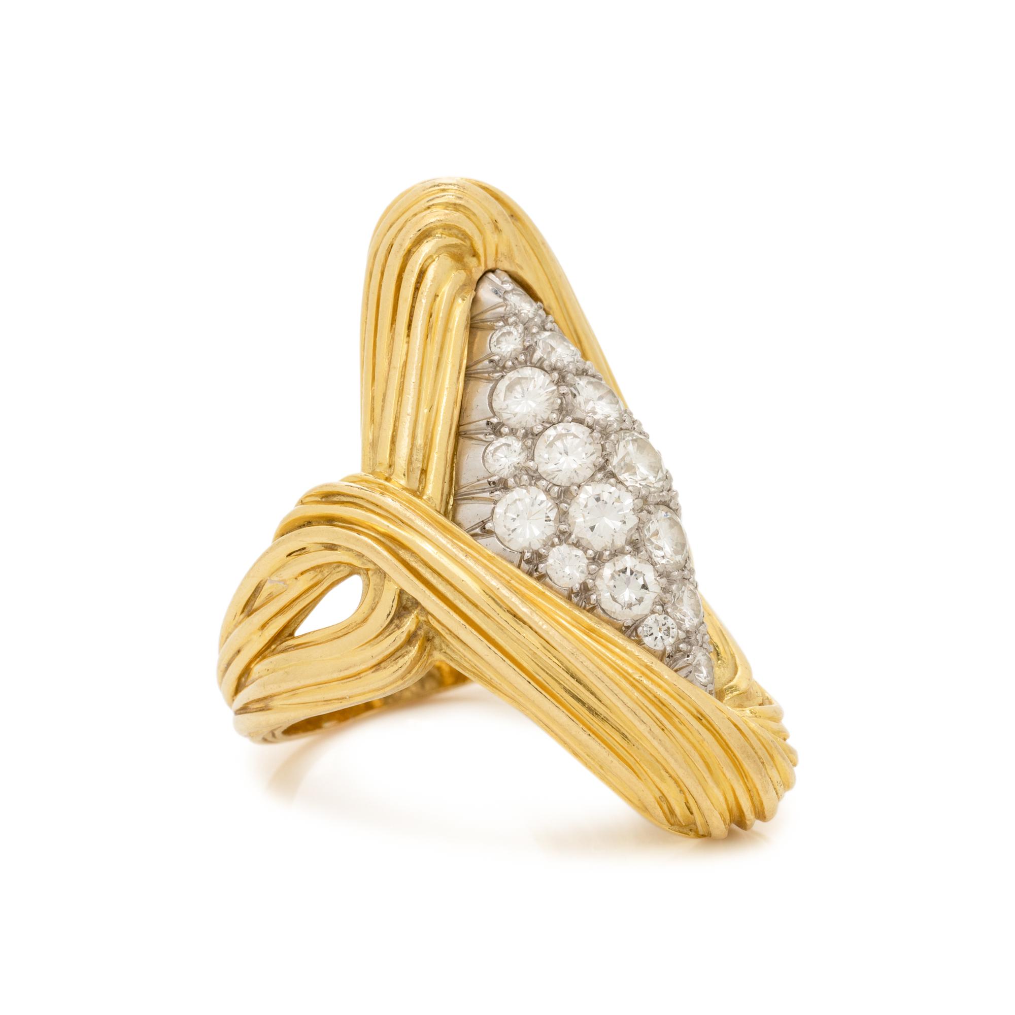 BICOLOR GOLD AND DIAMOND RING