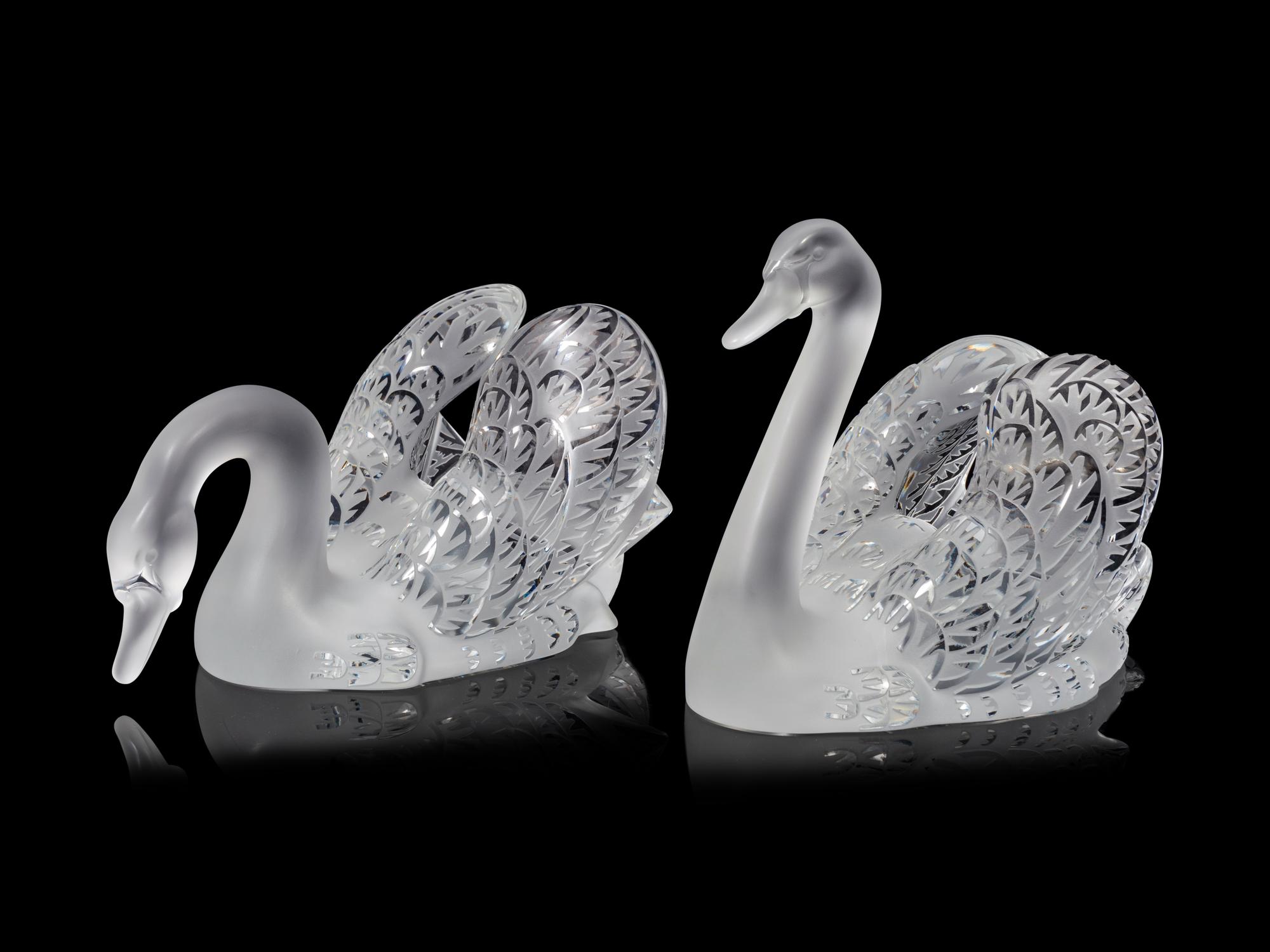 A Pair of Lalique Miroir Cygnes Centerpieces