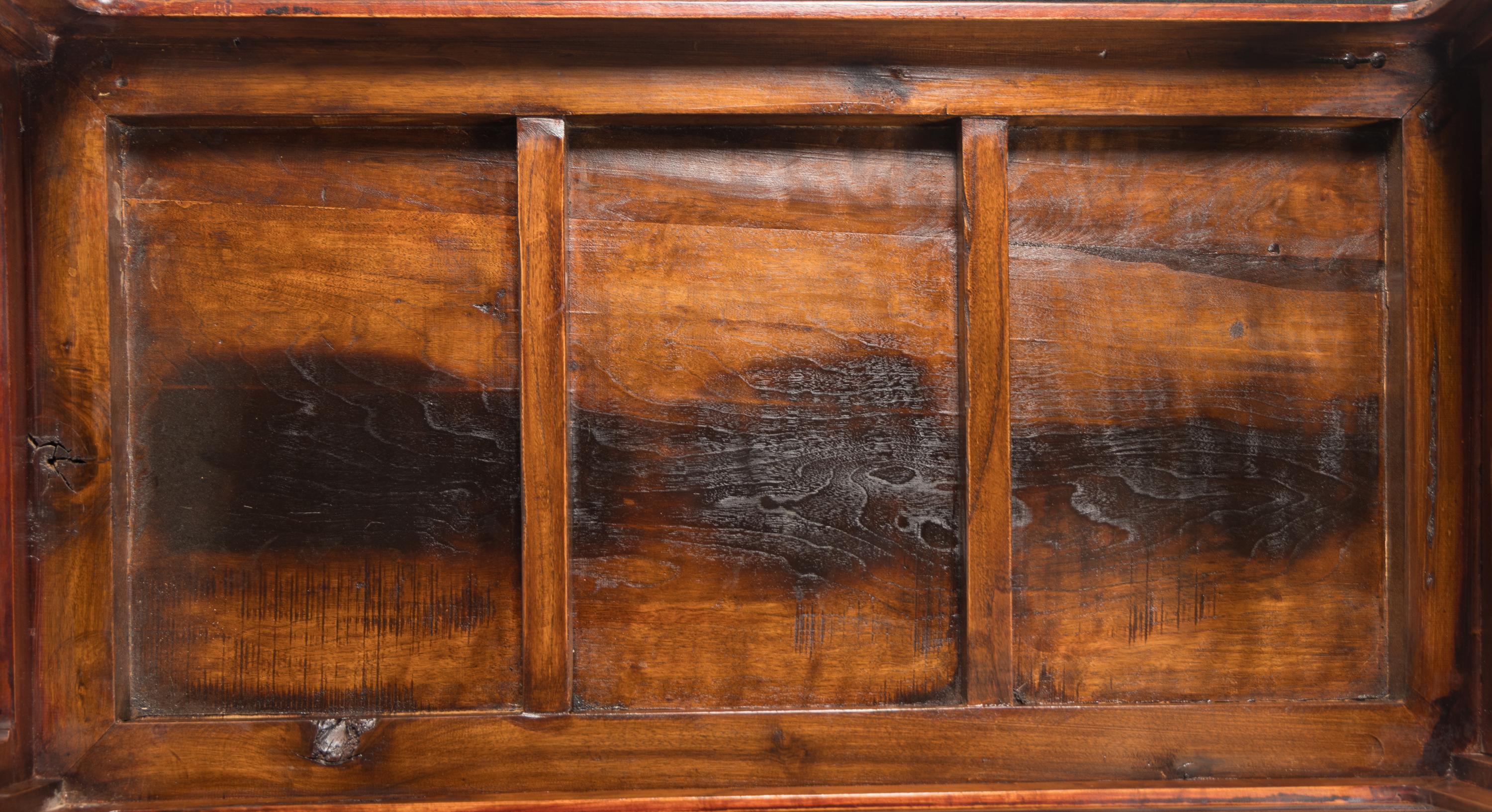 A Chinese Walnut Table, 20th Century — 二十世紀 胡桃木方桌