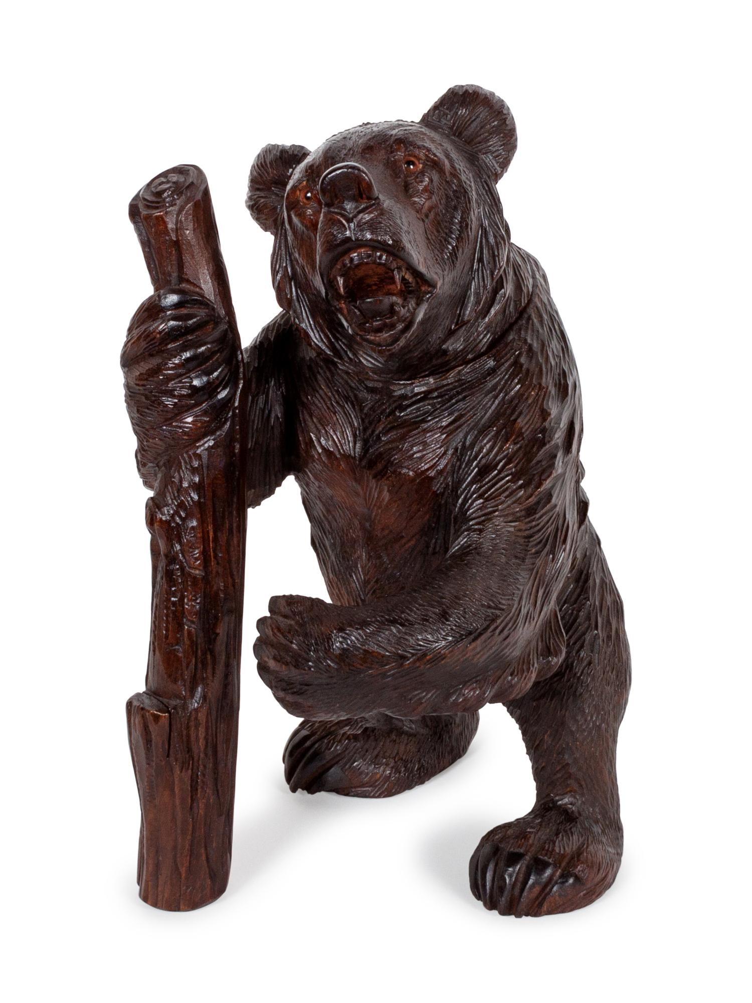 Swiss Carved Wood Bear Form Cigar Holder