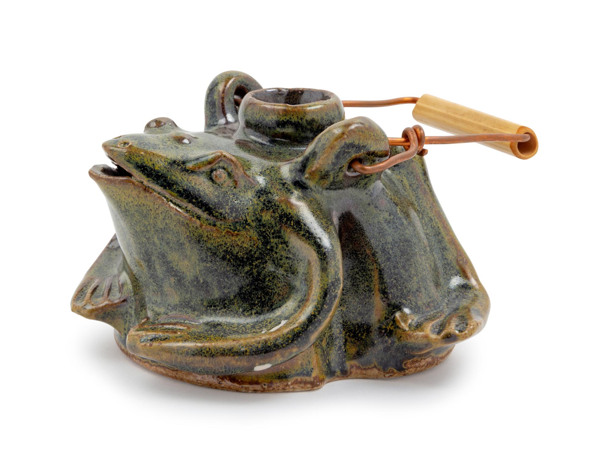 A Jugtown Pottery Frog