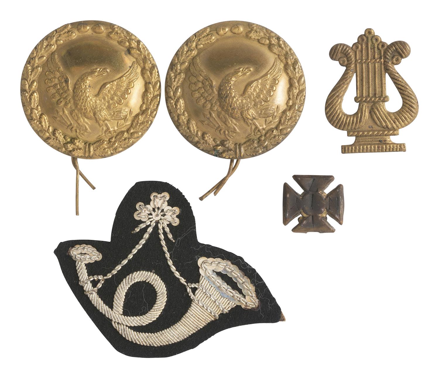 [MILITARIA] Collection of military insignia and cap devices from the Estate of Carroll J. Delery III
