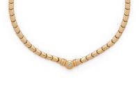 YELLOW GOLD AND DIAMOND NECKLACE