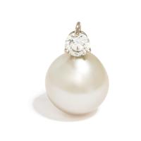 DIAMOND AND SOUTH SEA CULTURED PEARL PENDANT
