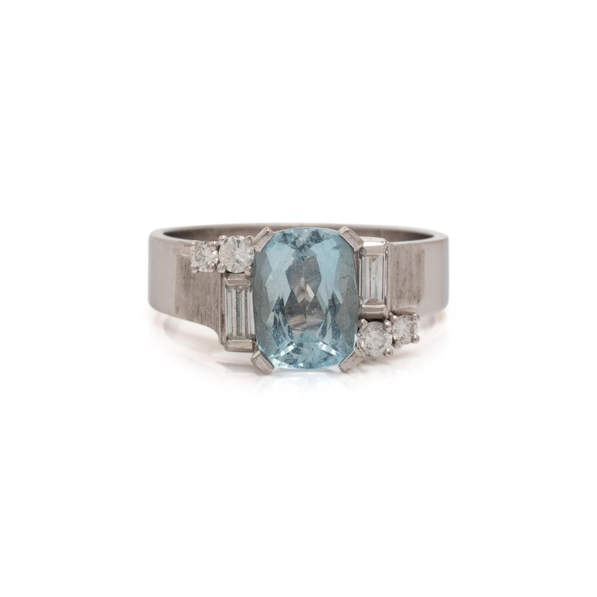 AQUAMARINE AND DIAMOND RING