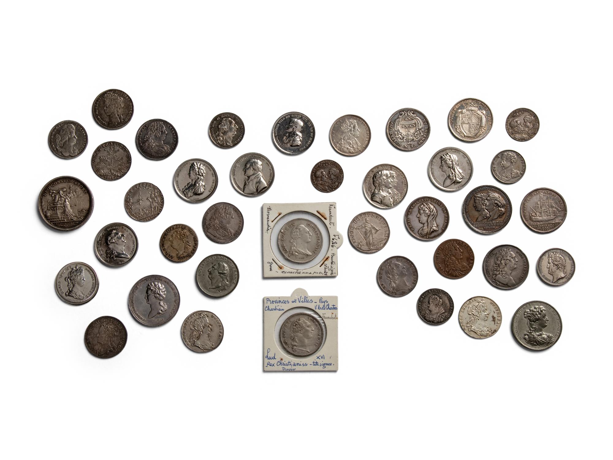 [EXONUMIA] A Large Collection of French Silver and Mixed-Metal Small Commemorative Medals and Jettons