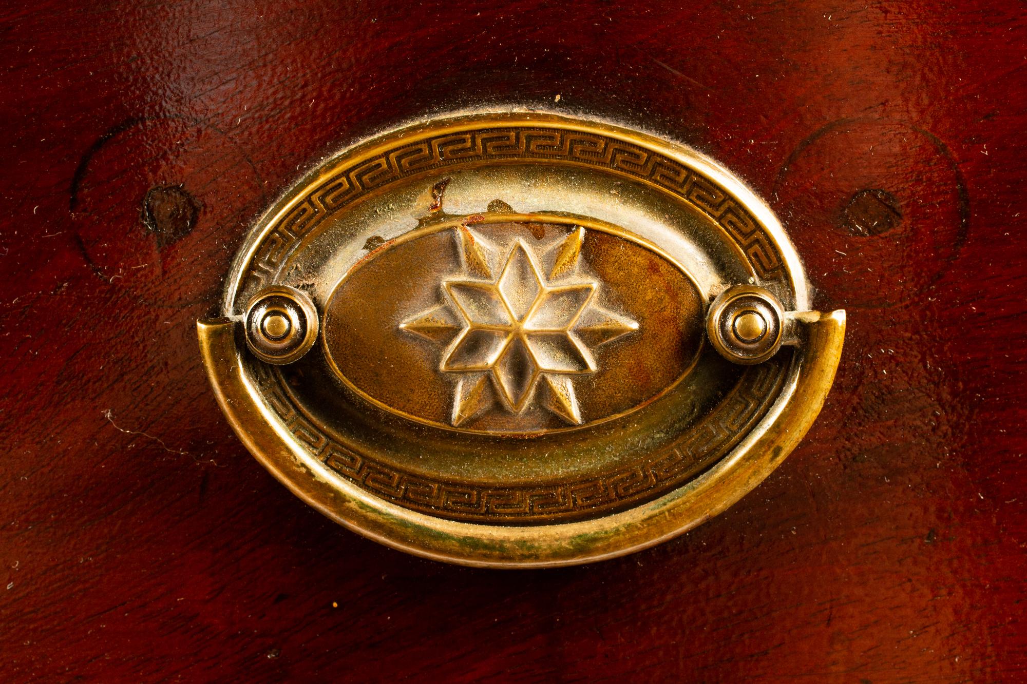 A George III Style Mahogany Chest of Drawers — 19TH CENTURY