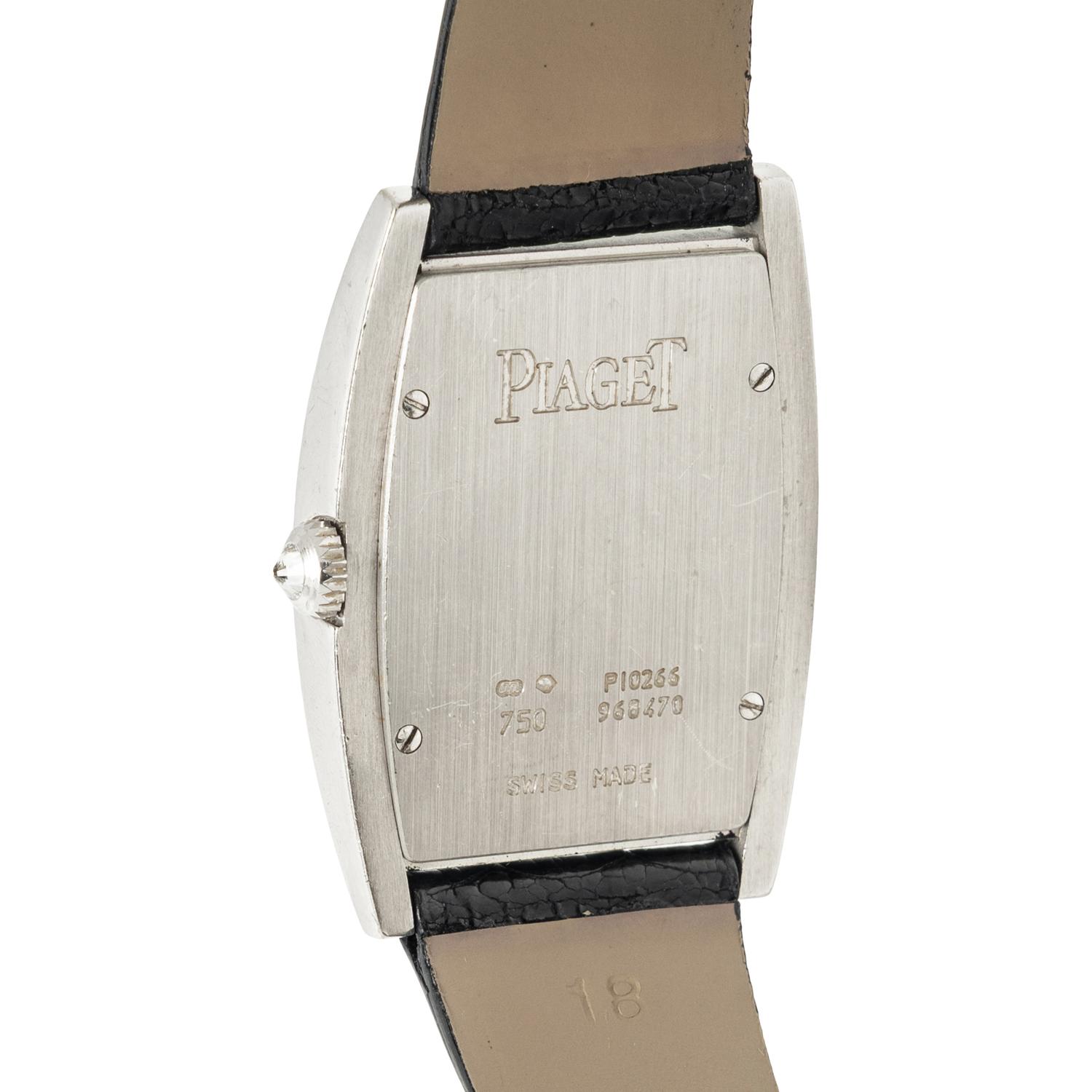 PIAGET, REF. P10266 'LIMELIGHT GALA TONNEAU' 18K WHITE GOLD WATCH WITH DIAMOND BEZEL AND MOTHER-OF-PEARL DIAL