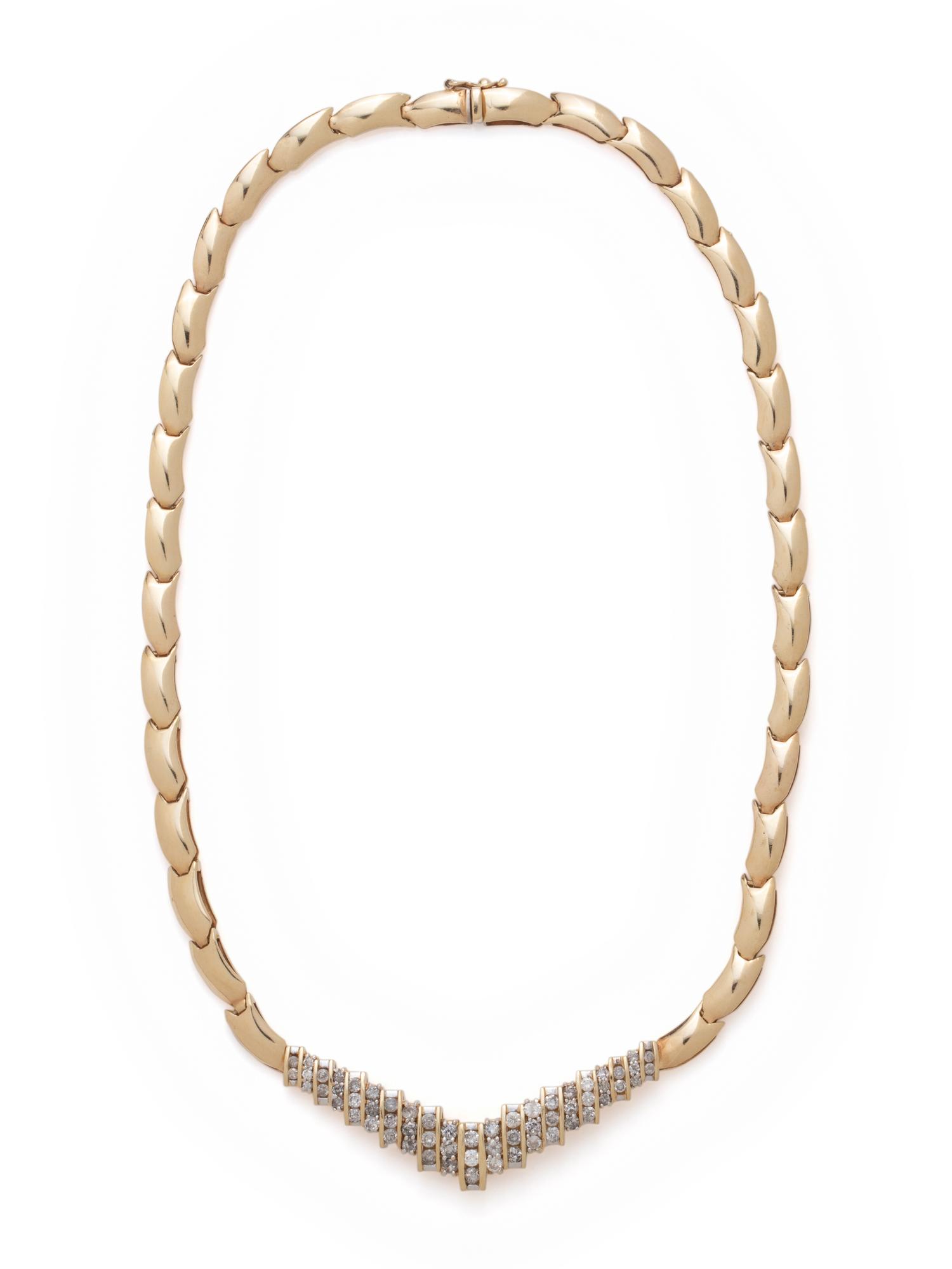 YELLOW GOLD AND DIAMOND NECKLACE