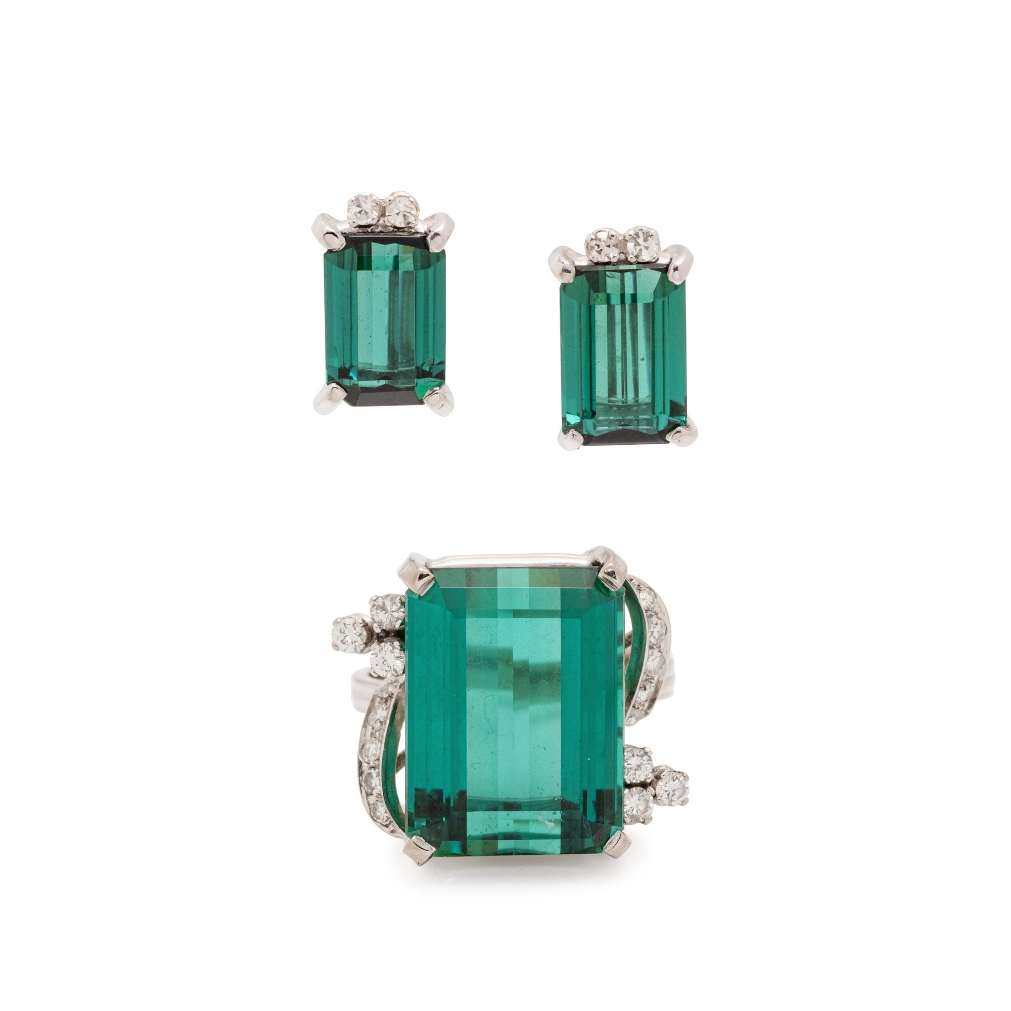 GREEN TOURMALINE AND DIAMOND SET