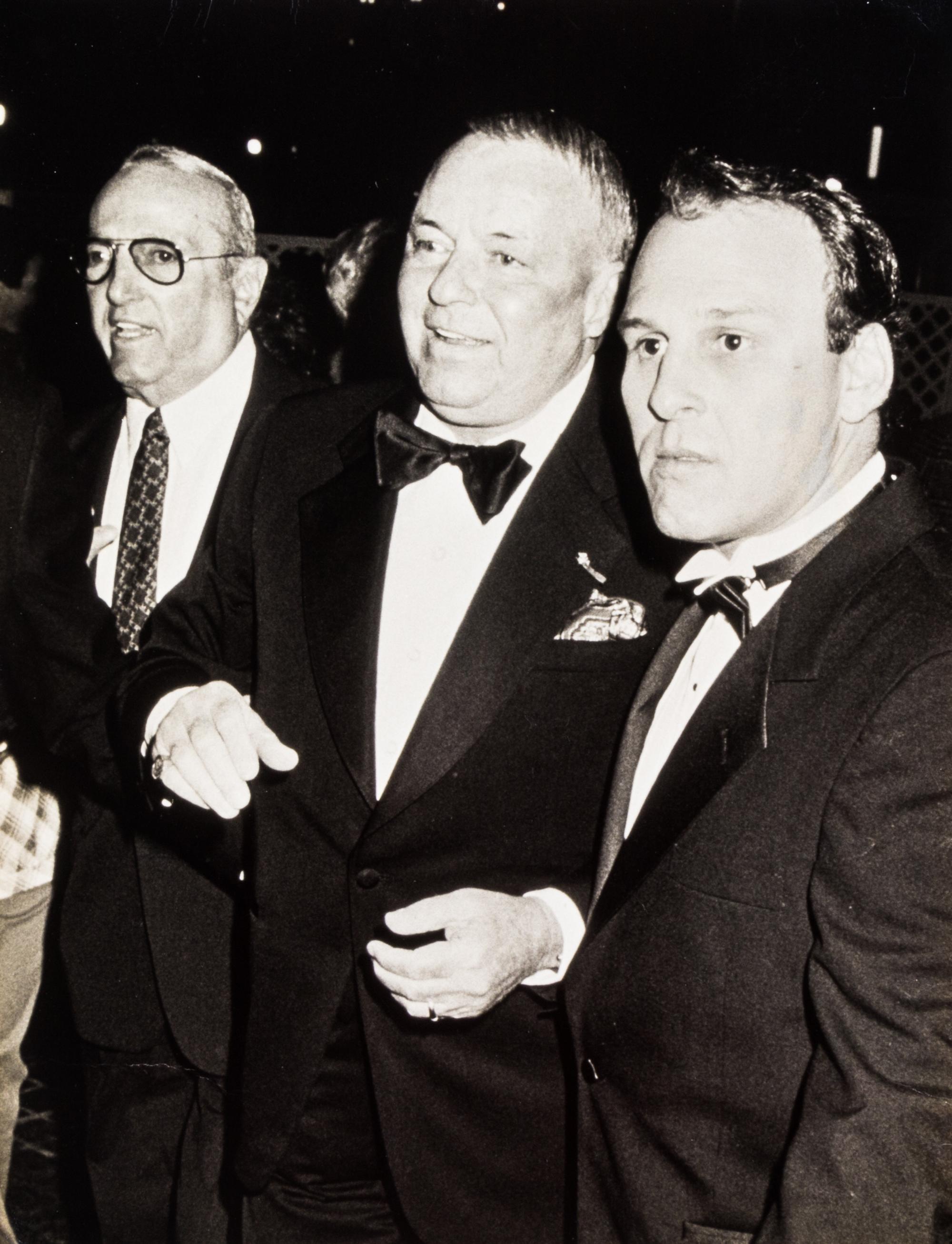 (NATIONAL ENQUIRER; SINATRA, FRANK) 10 photos, including credits to Ron Galella and Scott Downie, among others.