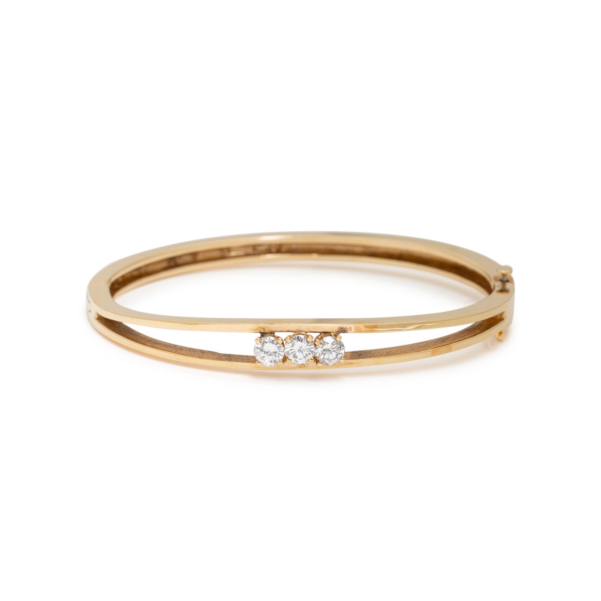 YELLOW GOLD AND DIAMOND BANGLE BRACELET