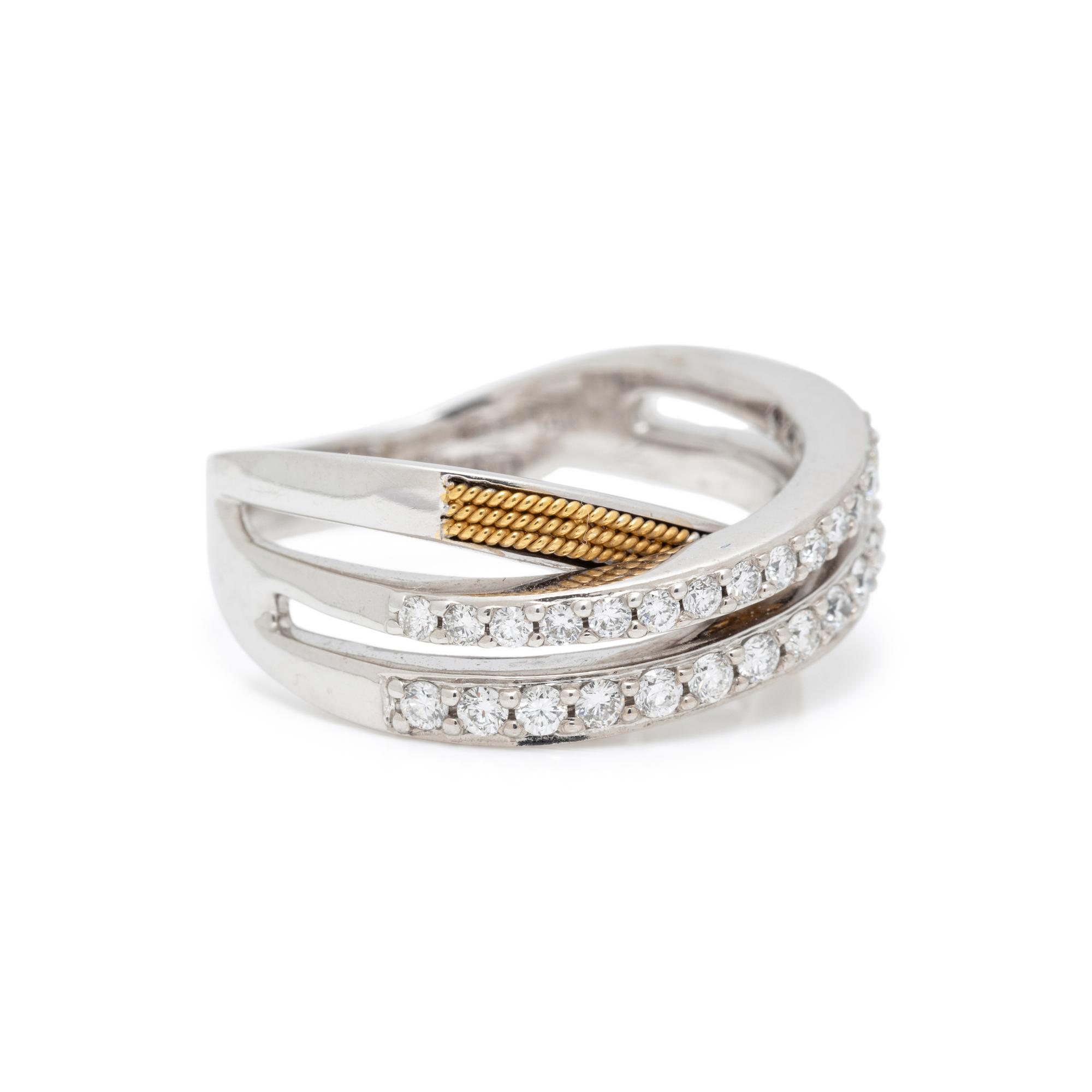 BICOLOR GOLD AND DIAMOND RING