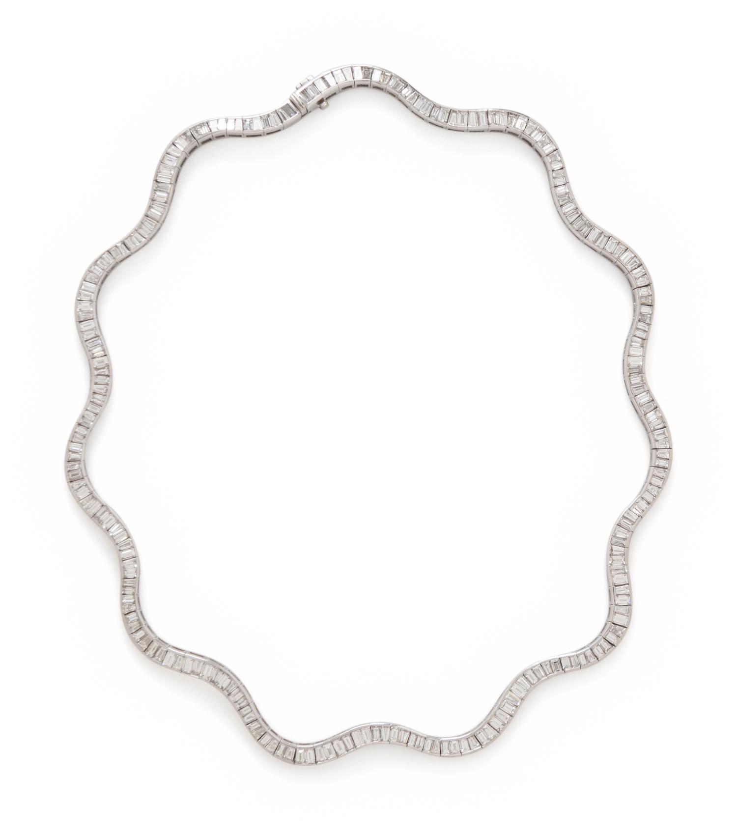 PLATINUM AND DIAMOND SCALLOPED COLLAR NECKLACE