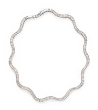 PLATINUM AND DIAMOND SCALLOPED COLLAR NECKLACE