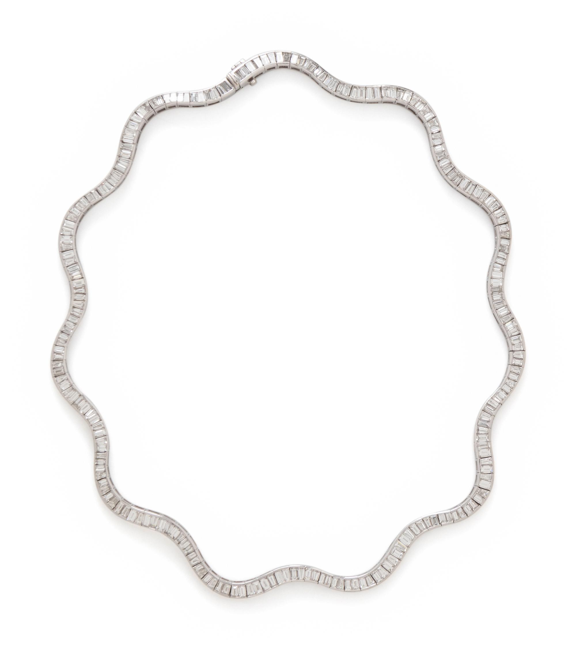 PLATINUM AND DIAMOND SCALLOPED COLLAR NECKLACE