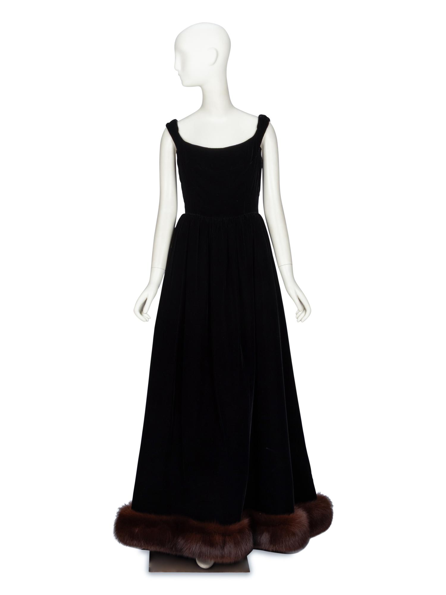 Oscar de la Renta, Velvet Evening Gown with Fur Trim
