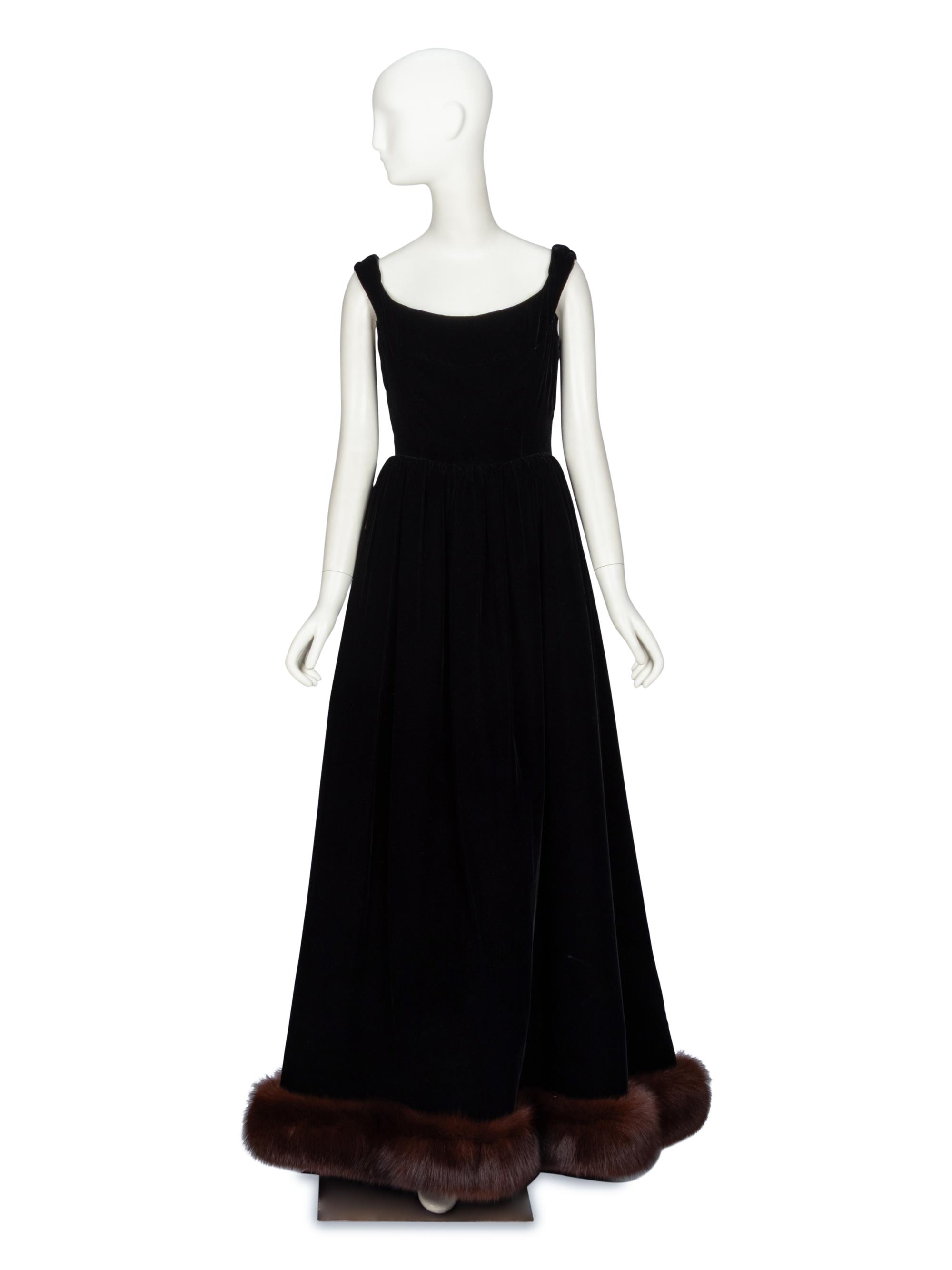Oscar de la Renta, Velvet Evening Gown with Fur Trim