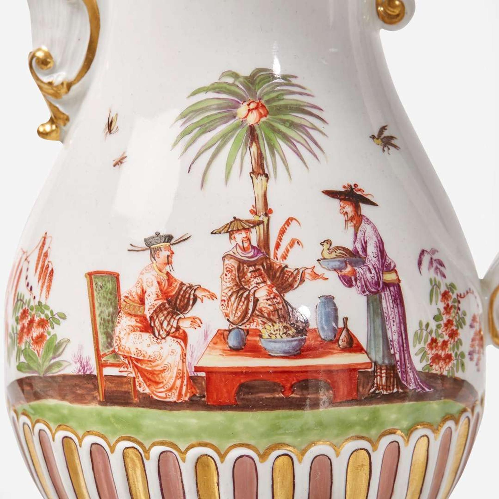 A Meissen chinoiserie porcelain tea and coffee service circa 1735