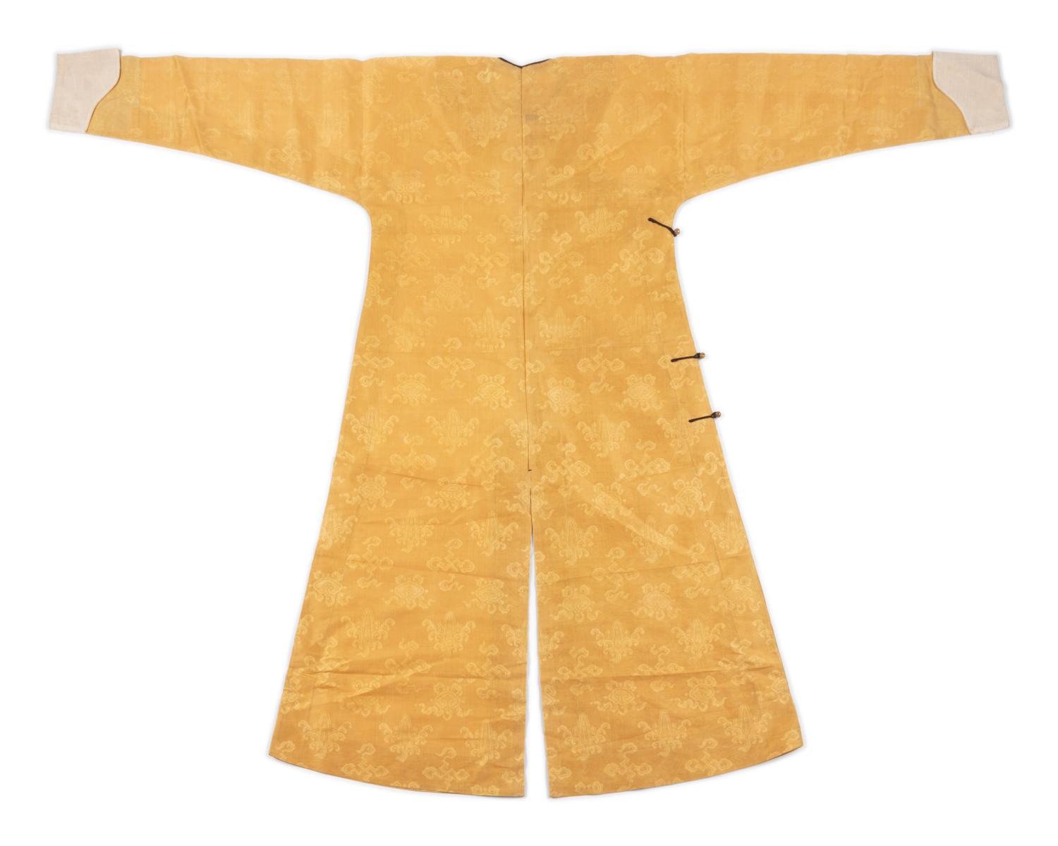 A Chinese Pale Yellow Damask Gauze Silk Robe