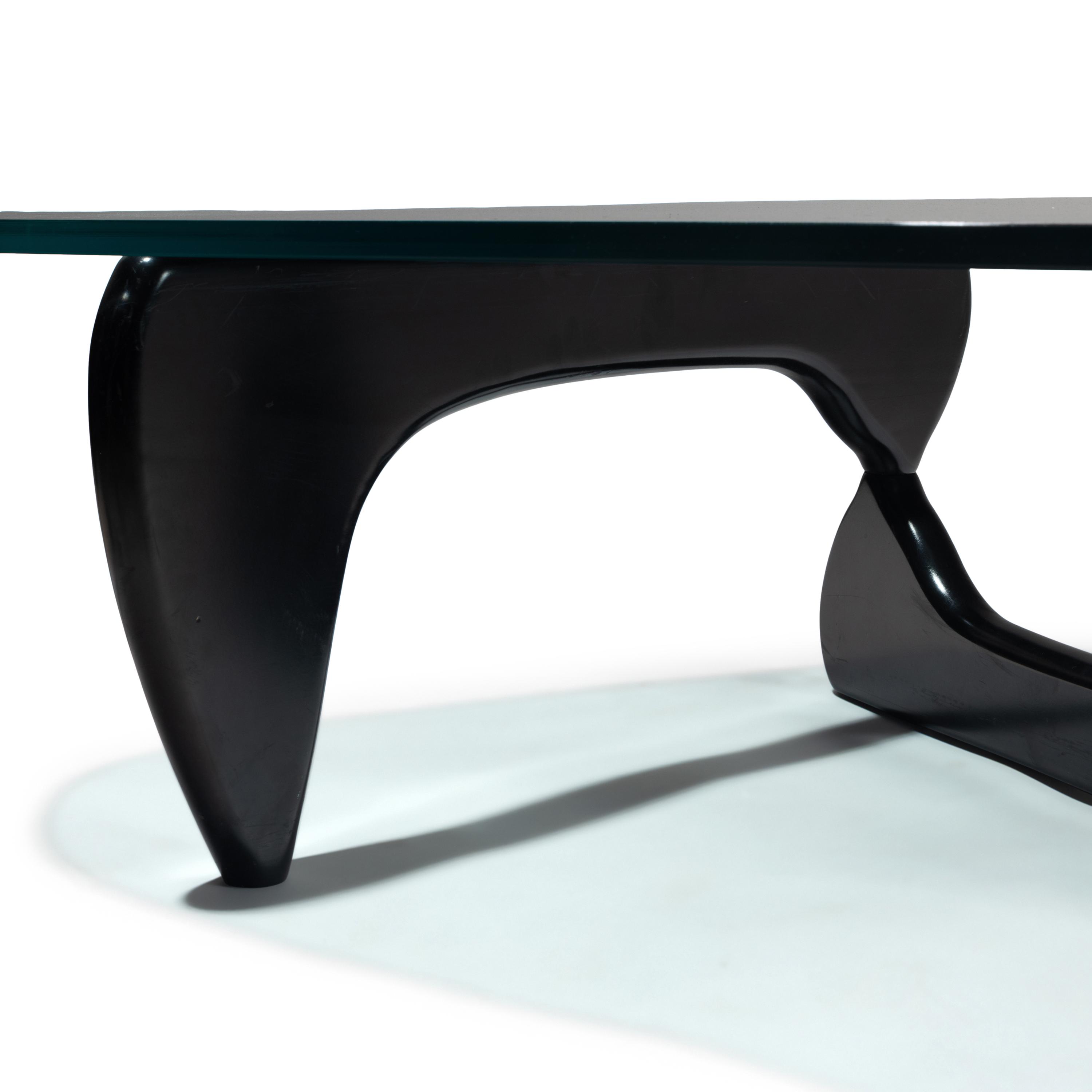 Attributed to Isamu Noguchi Contemporary Design — Coffee Table